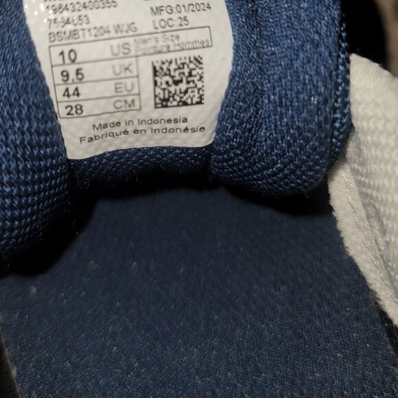 New balance navy blue like new - Picture 5 of 5